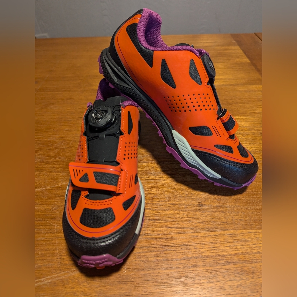Pearl Izumi Mountain Biking Shoes